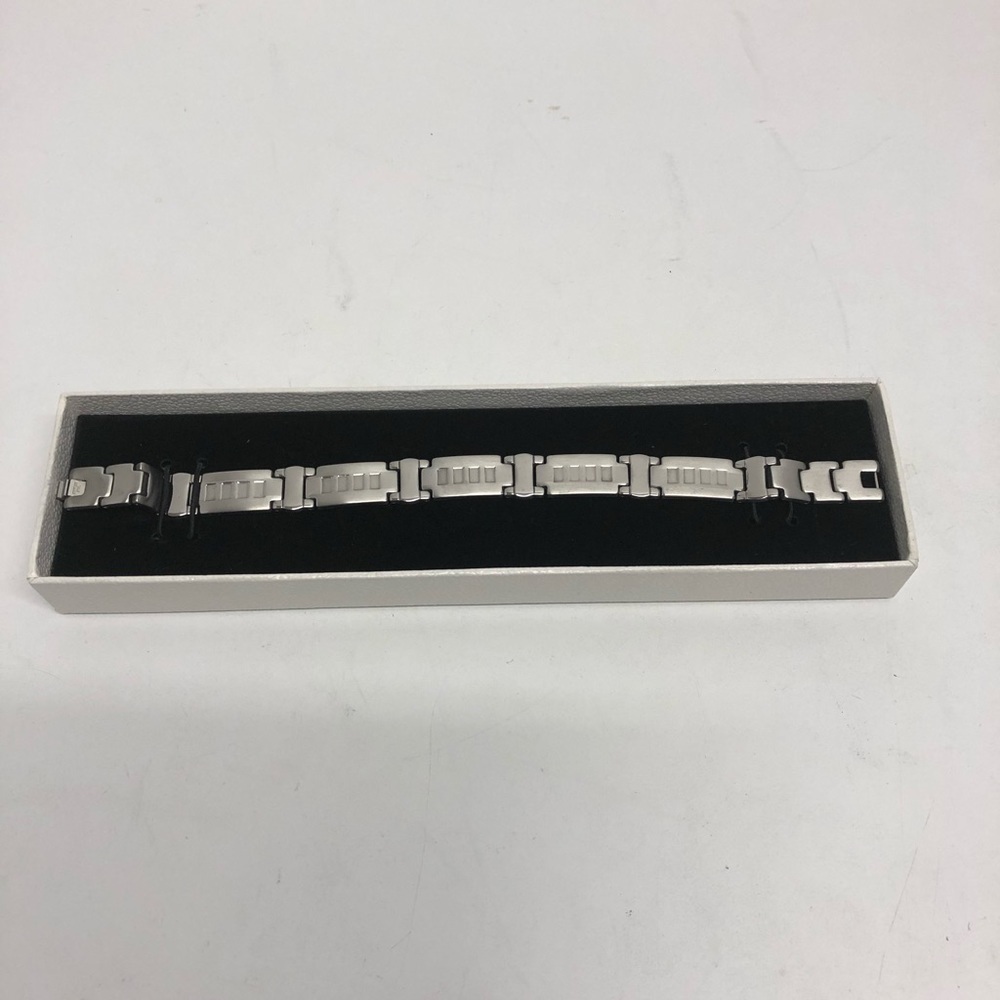 Uno Lorenzo bracelet stainless steel silver 8 inch - Picture 3 of 4
